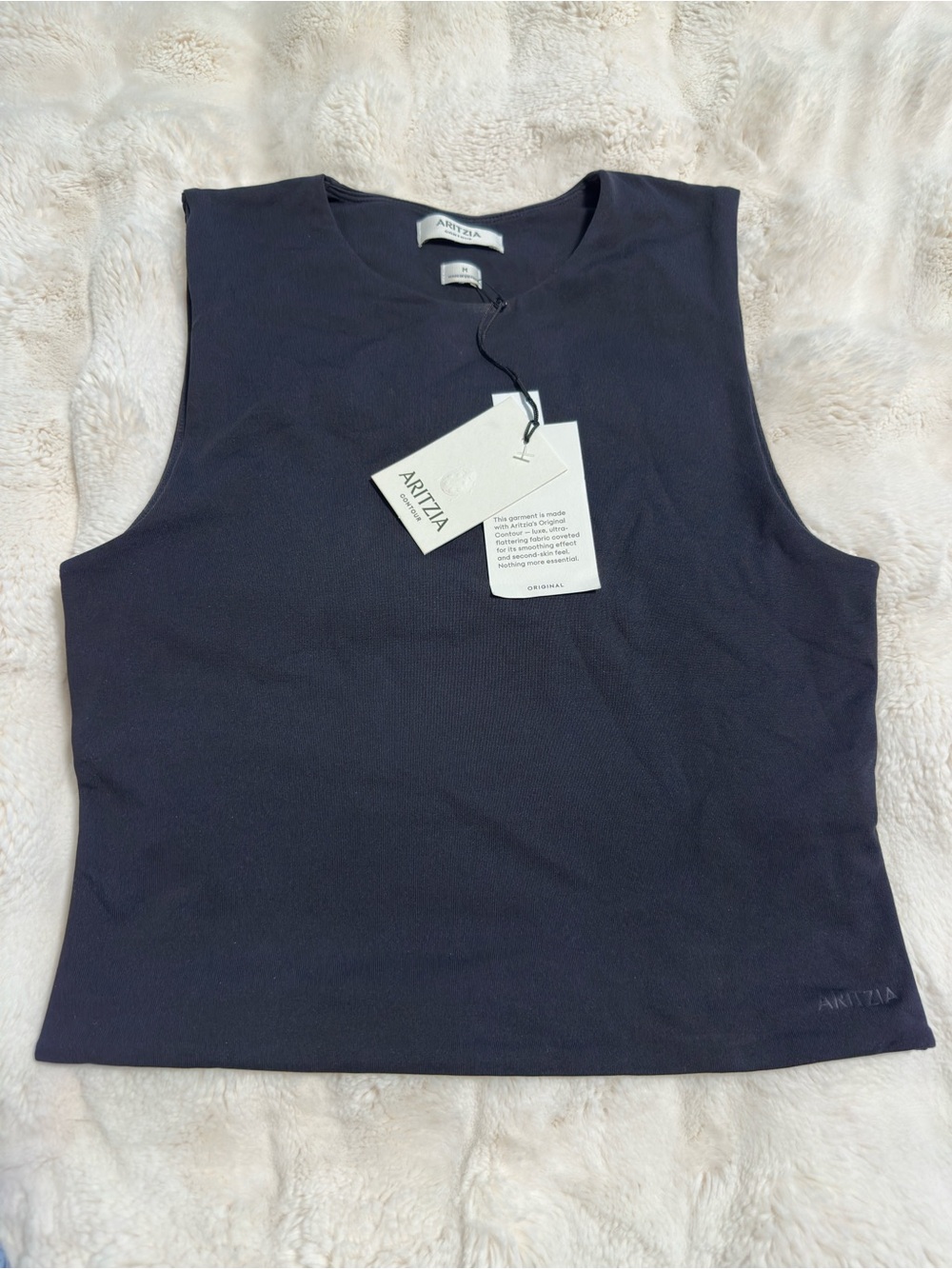 Aritzia Sleeveless Ribbed Crop Top